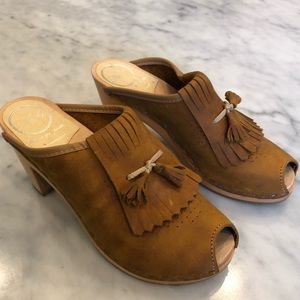 No. 6 Kiltie Fringed Peep Toe Clogs